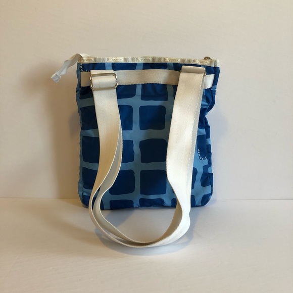 LESPORTSAC 3-Zip blue white nylon crossbody GUC - Picture 4 of 7